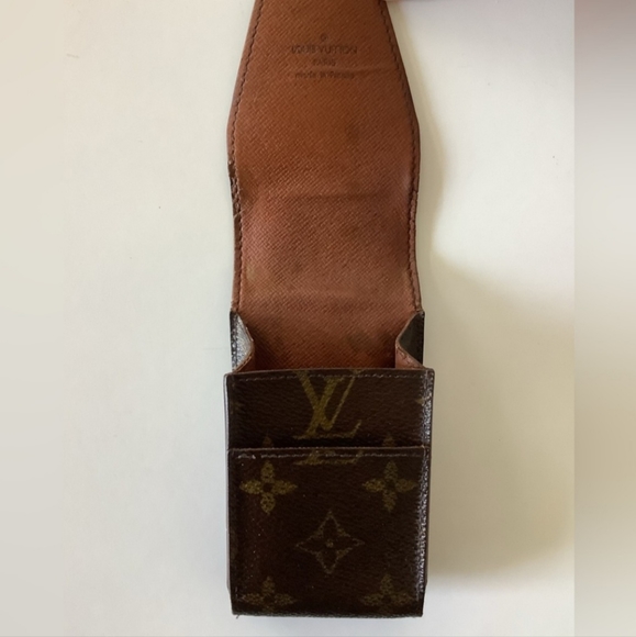 Authentic Louis Vuitton Case - Picture 3 of 6